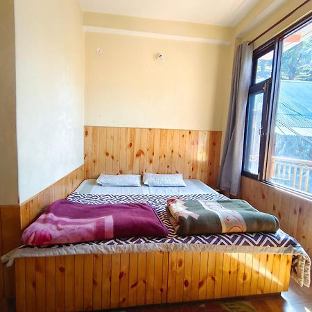 Trinity Homestay Kasol Eksteriør billede