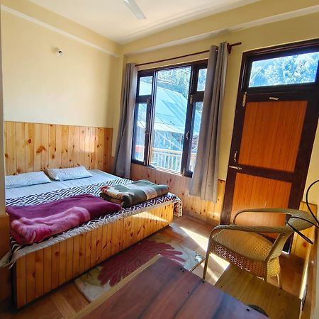 Trinity Homestay Kasol Eksteriør billede