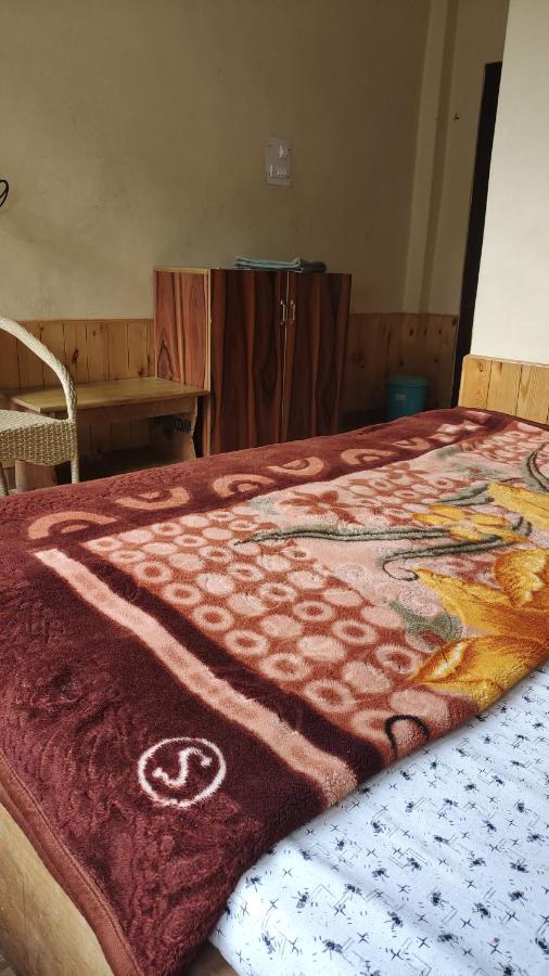 Trinity Homestay Kasol Eksteriør billede