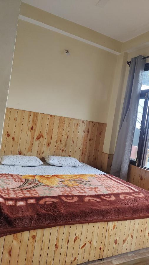 Trinity Homestay Kasol Eksteriør billede