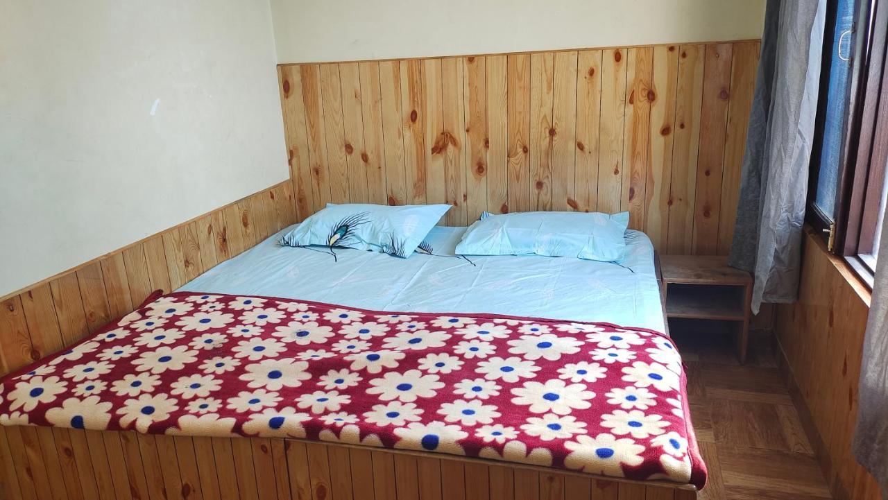 Trinity Homestay Kasol Eksteriør billede